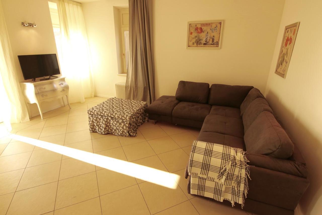 Charmante Apartament Lake Front マルチェージネ エクステリア 写真