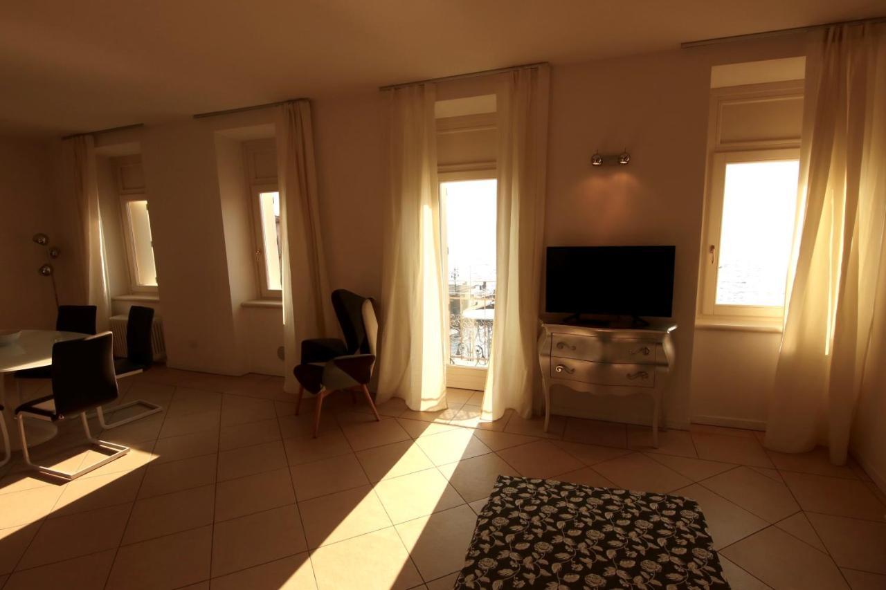 Charmante Apartament Lake Front マルチェージネ エクステリア 写真
